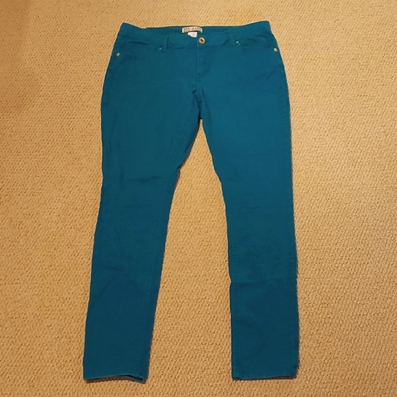 ZCO Jeans - Picture 1 of 5